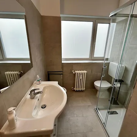 شقة Luxury Urban Oasis In Center Of أوديني