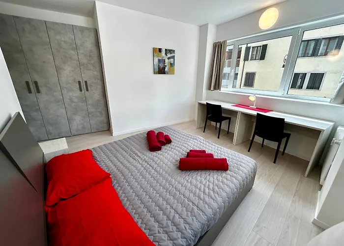 Luxury Urban Oasis In Center Of Appartement *