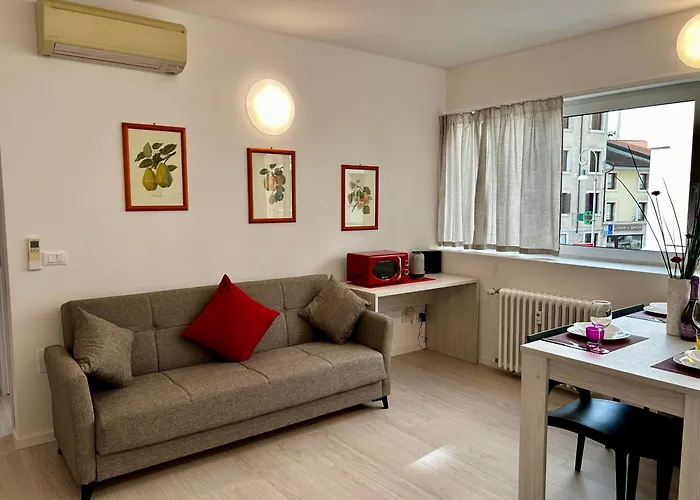 Luxury Urban Oasis In Center Of Appartement